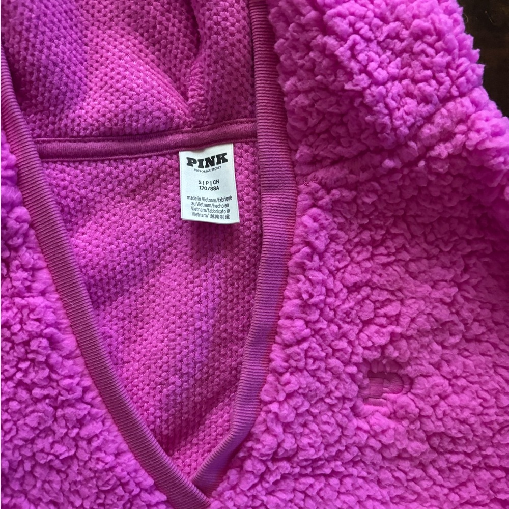 Cozy VS PINK Sherpa Jacket - Picture 2 of 2